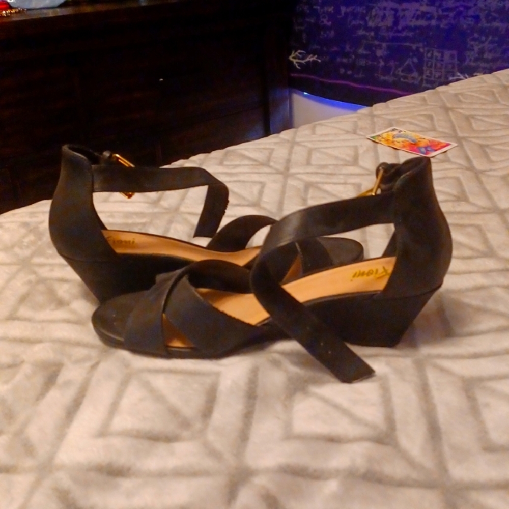 Black Platform Sandals